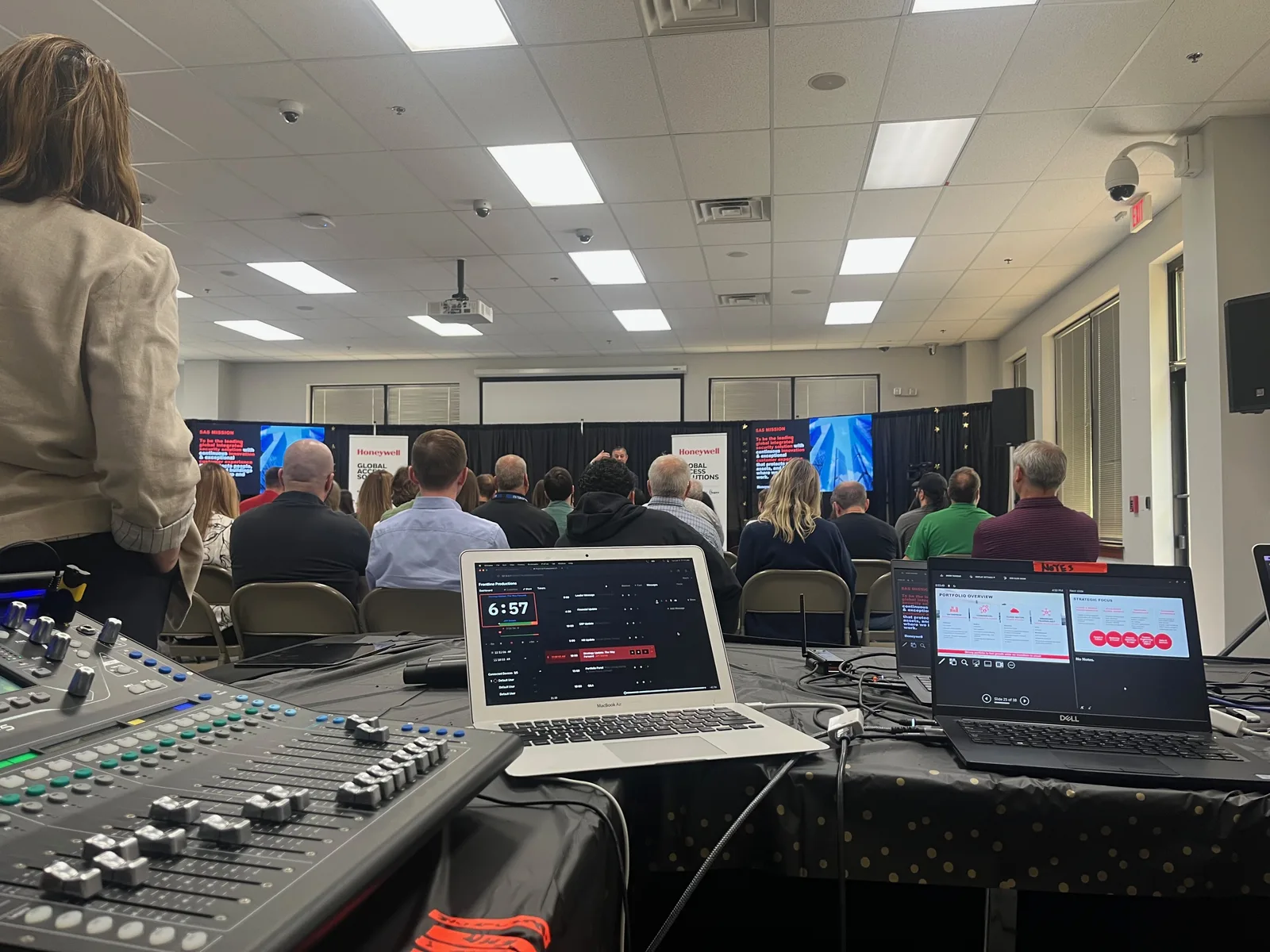 Honeywell corporate event — audio and display production
